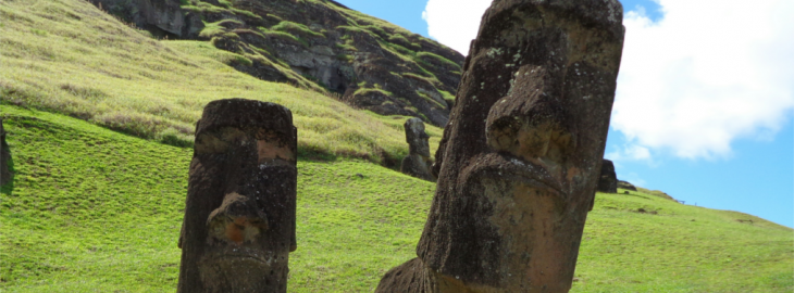 Pomniki moai