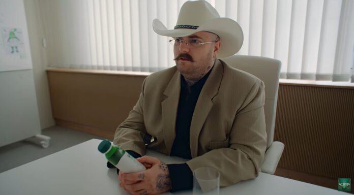 Kadr ze spotu marki Activia z Bedoesem