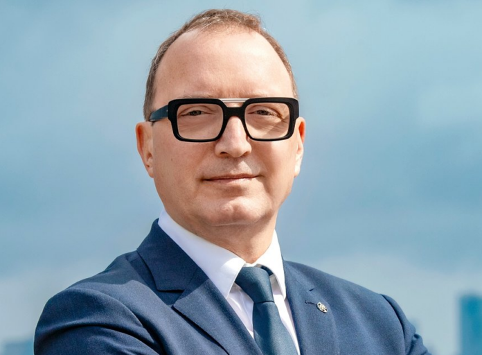 Adam Sanocki, źródło: biuroprasowe.ppl.pl