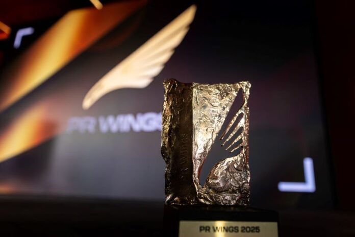 Statuetka PR Wings