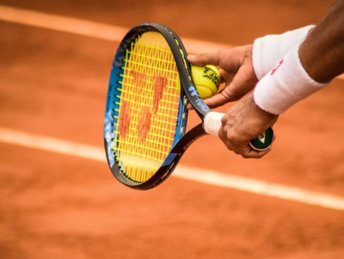 Tenis